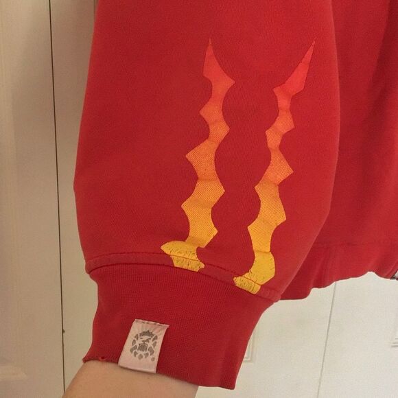 Vintage Retro Creating Limitless Heights Red Spider Man Graphic Hoodie - Picture 3 of 7